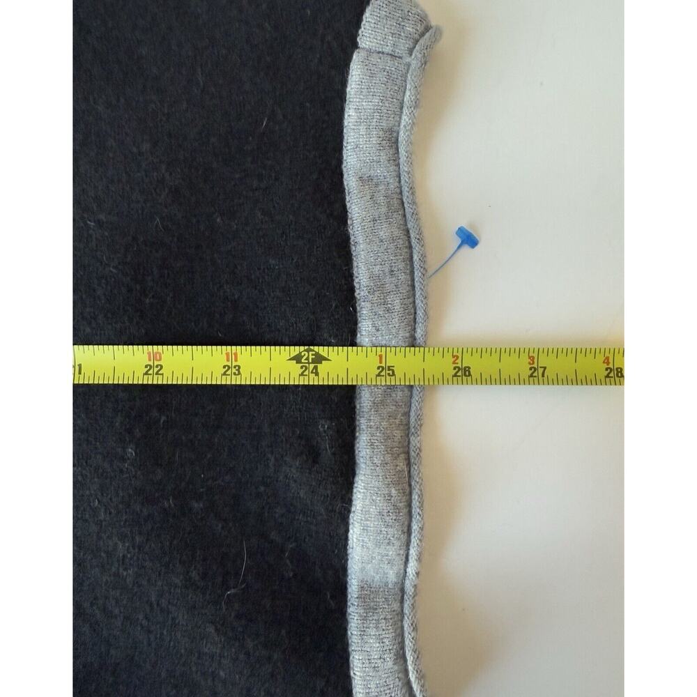 S - FREE 100% CASHMERE SWEATER Womens sz S GRAY Black Great Condition​ - Picture 8 of 8